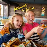 Captain\'S Quarters Resort