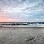 Oceanfront Condo With Furnished Deck And Views!
