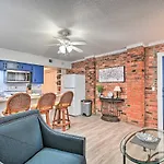Ground Floor Unit 10 Miles To Myrtle Beach