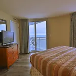 Gorgeous Condo 3 Bedroom 3 Balconies Sb 11Th Floor