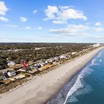 ﻿Posh Ocean Front: Huge Private Pool, Yard, Spa, Patio & Deck, Bbq, Game Room With 4 En-Suite Bathrooms