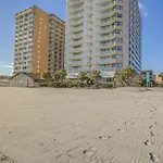 Oceanfront Myrtle Beach Studio With Pool Access!