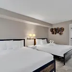 11-Th Floor Oceanfront Beach Resort With Private Balcony