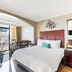 Caravelle Resort 206