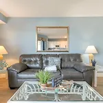 Myrtle Beach Resort Condo With Pool - Walk To Beach!