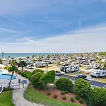 Myrtle Beach Resort Condo With Pool - Walk To Beach!