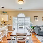 Pet-Friendly Myrtle Beach Escape With Pool Views!