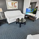 Oceanfront Myrtle Beach 2-Br Condo With Hot Tubs