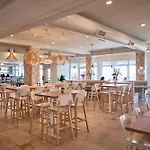 Sand Dunes Resort & Suites
