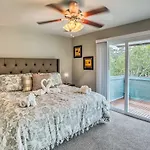 Modern Townhome - 2 Blocks To Myrtle Beachfront!