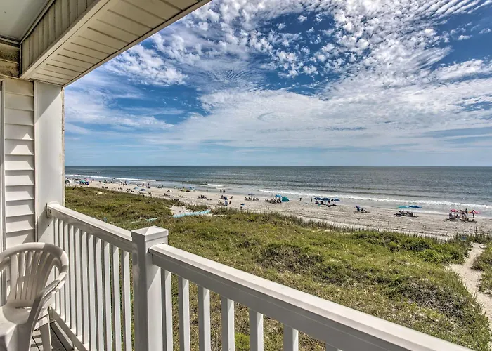 Bright Beachy Condo With Boardwalk Access And Patio!