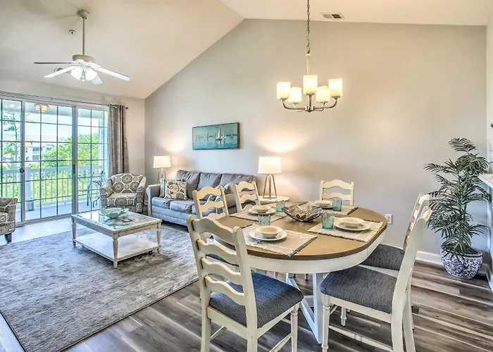 North Myrtle Beach Home - Golf And Beach Nearby