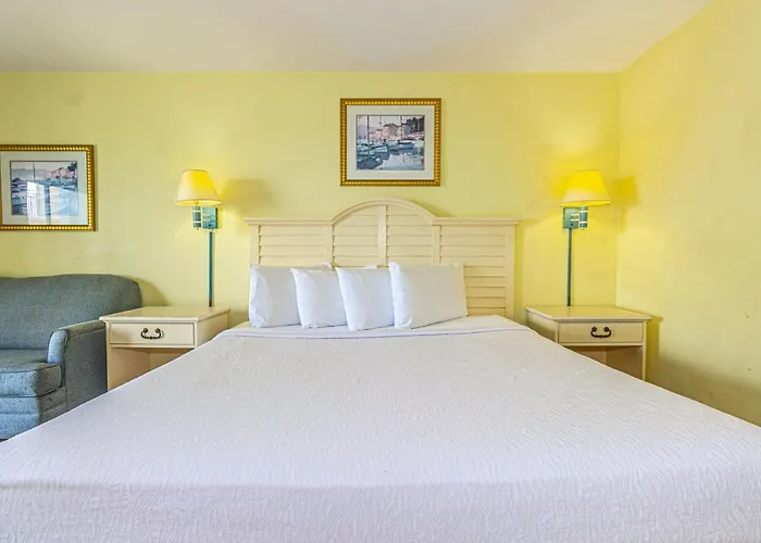 Oversized Ocean View Condo Perfect For 2-4 Guests Sea Mist 50713