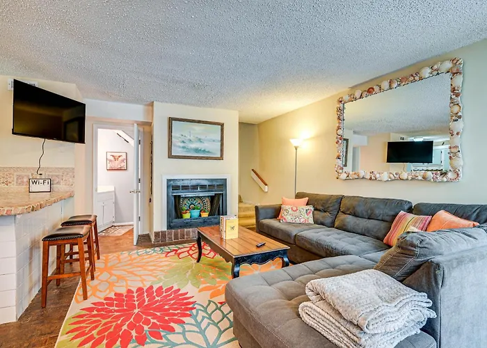 Bohemian Beach Retreat - 2 Blocks To Ocean!