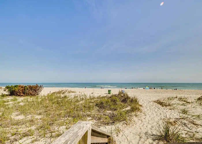Myrtle Beach Condo With Pool Access And Beach View!