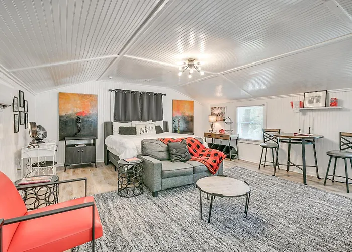 Cozy Murrells Inlet Studio - Walkable!
