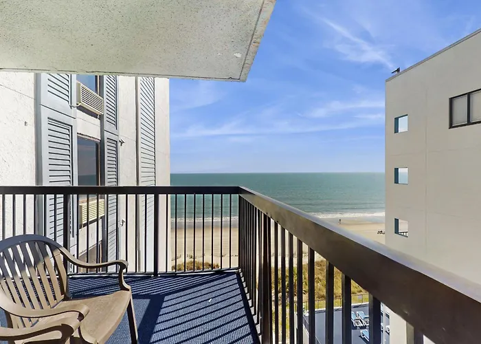 Compass Cove 871