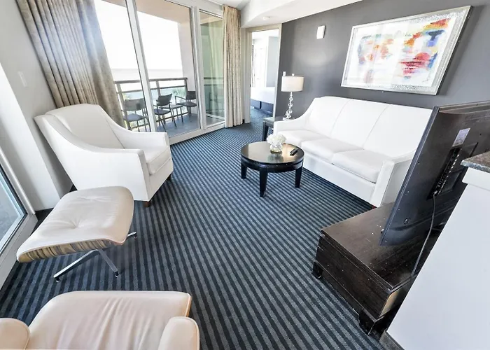 Oceanfront Myrtle Beach 2-Br Condo With Hot Tubs