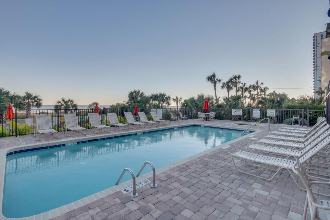 Hosteeva Oceanfront Spectacular