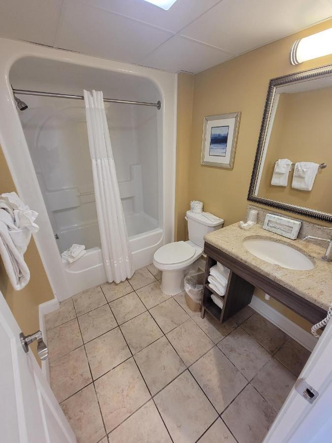 Direct Oceanfront Caravelle 615 Sleeps 4 Guests Holiday home Myrtle Beach