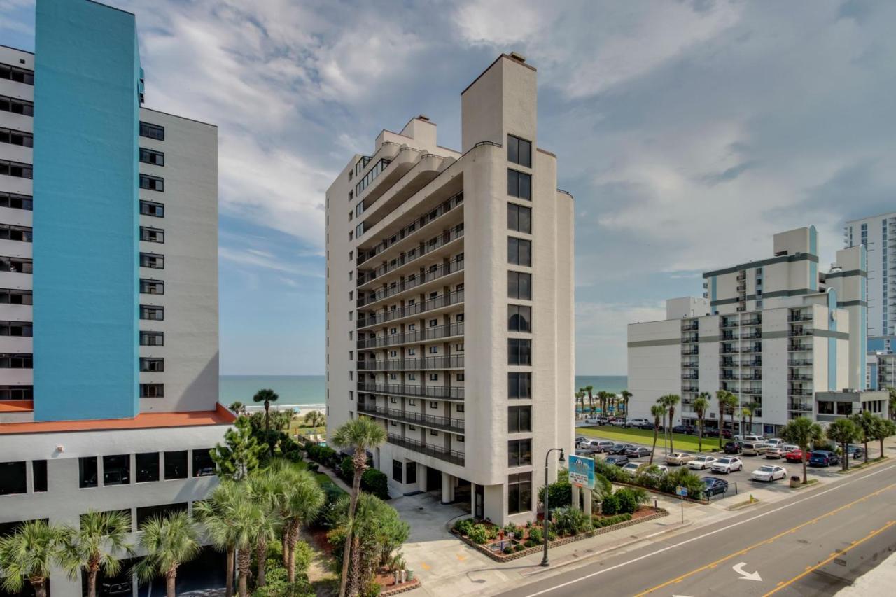 Hosteeva Oceanfront Spectacular