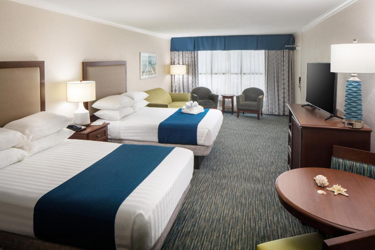 Resort Sea Crest Oceanfront 3*