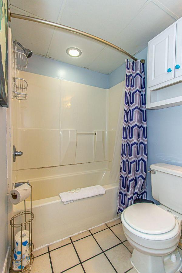 Apartment Oceanfront 1 Bedroom - Dunes 1129 - Sleeps 6! Myrtle Beach