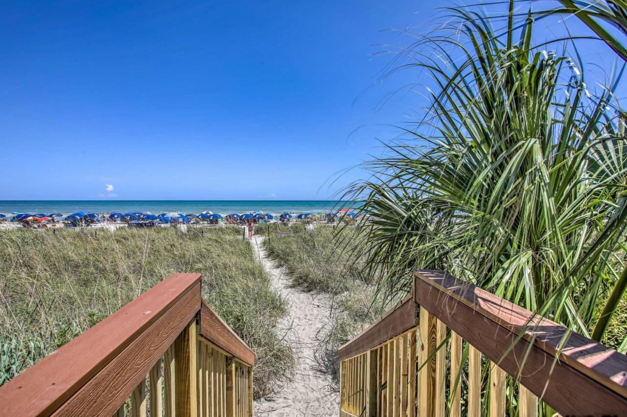 Apartment Bay Watch With Oceanfront Balcony And View *