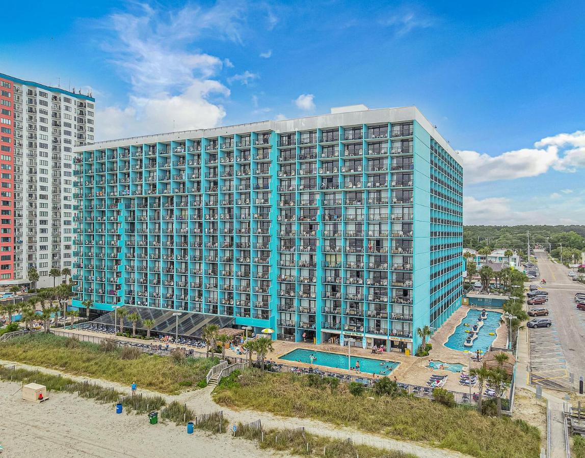 Landmark 1422 Massive Pools And Lazy Rivers Perfect For A Couple Or Party Of 4 Holiday home Myrtle Beach