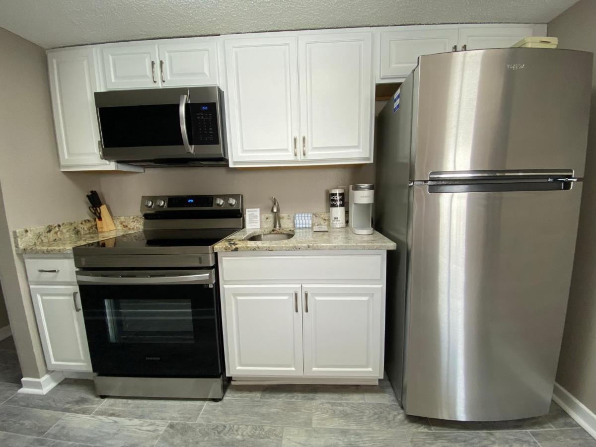 1726 Ocean View Galore Pets Are Welcome *
