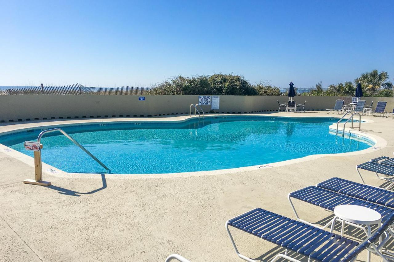 North Hampton Oceanfront Apartment *
