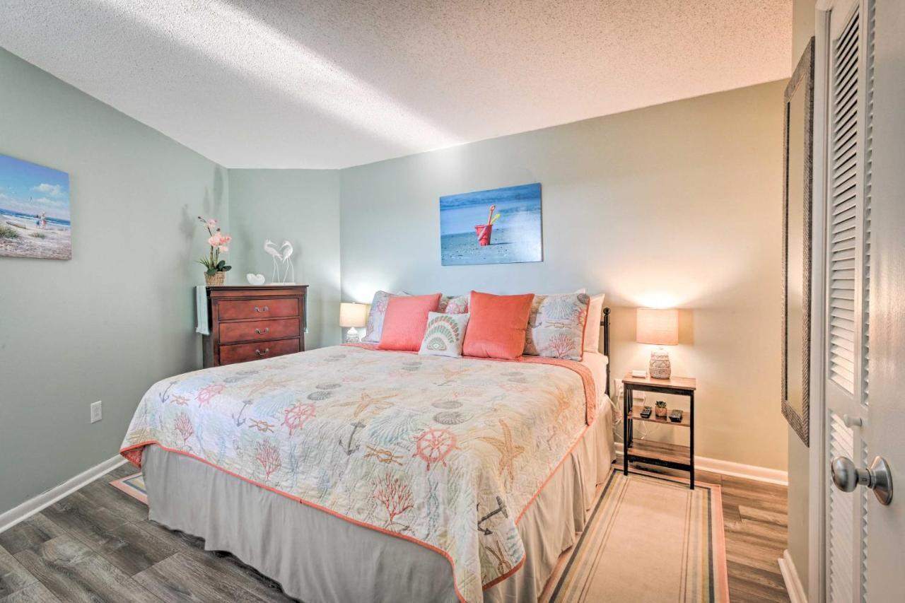 Oceanfront Oasis With Deck And Access! Myrtle Beach
