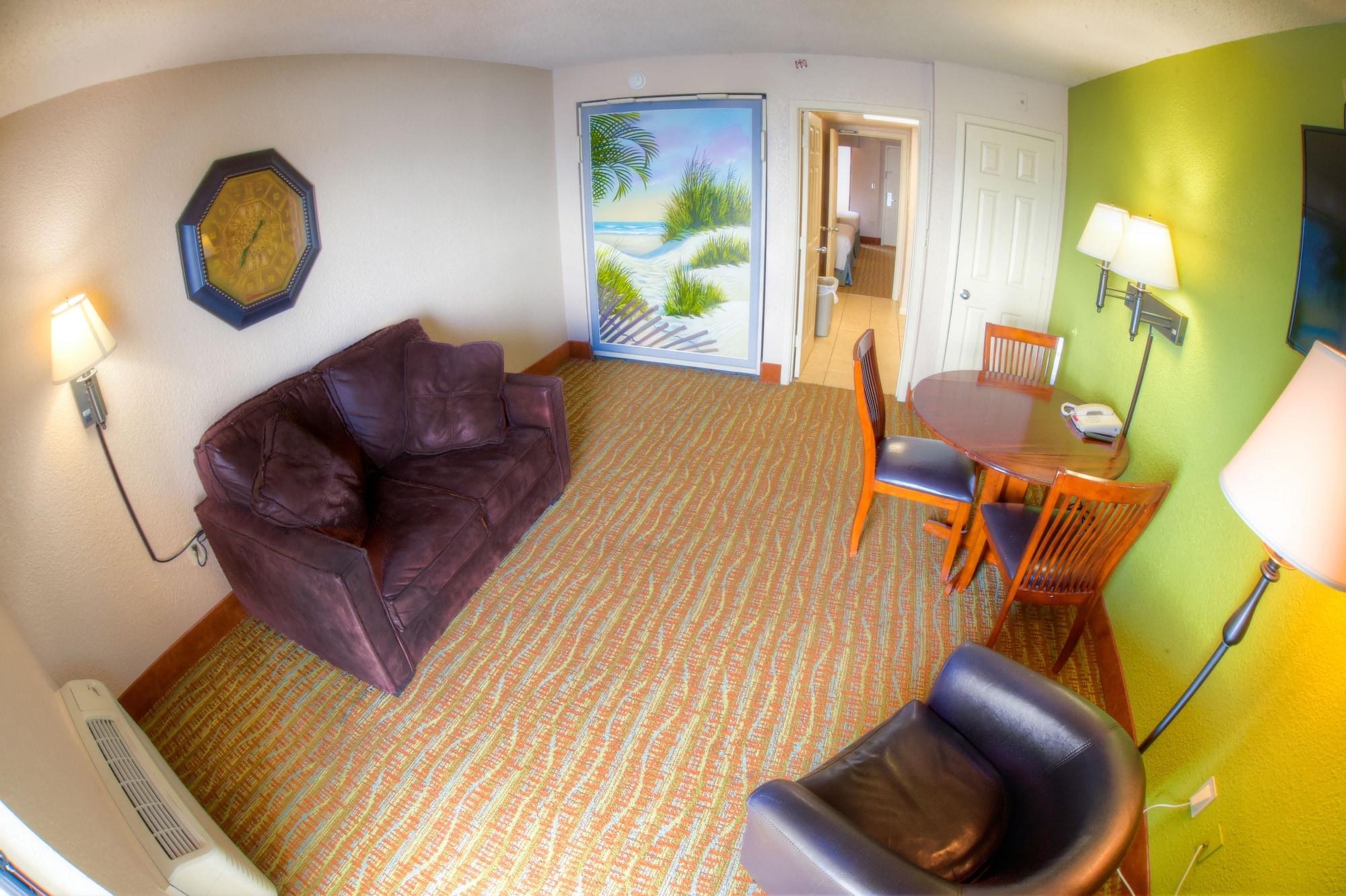 Sandcastle Oceanfront At The Pavilion Hotel 3*