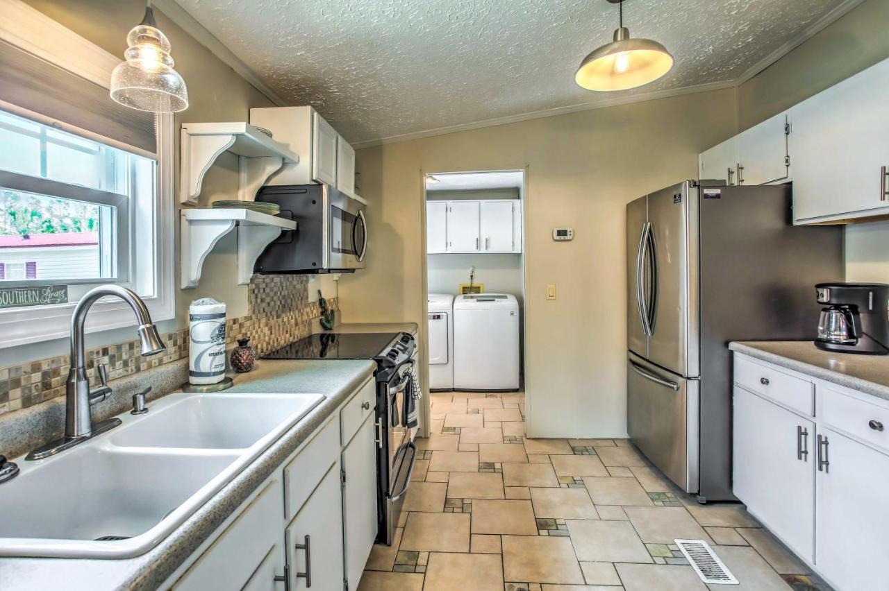 Holiday home Murrells Inlet With 2 Screened-in Porches! *
