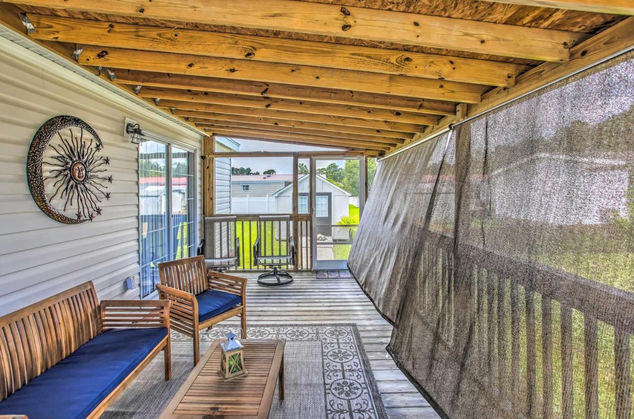 Murrells Inlet With 2 Screened-in Porches! Holiday home *