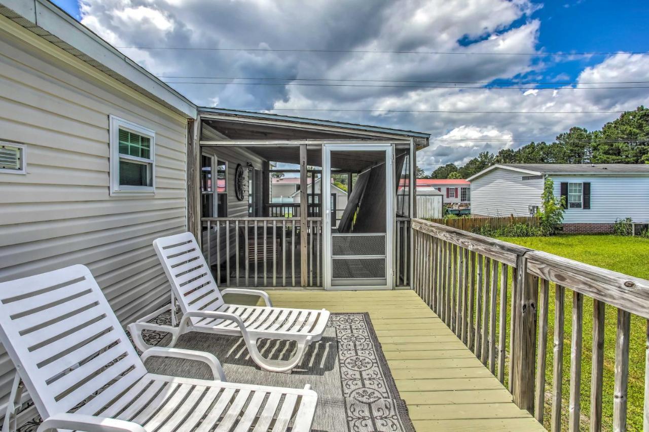 Murrells Inlet With 2 Screened-in Porches! Holiday home