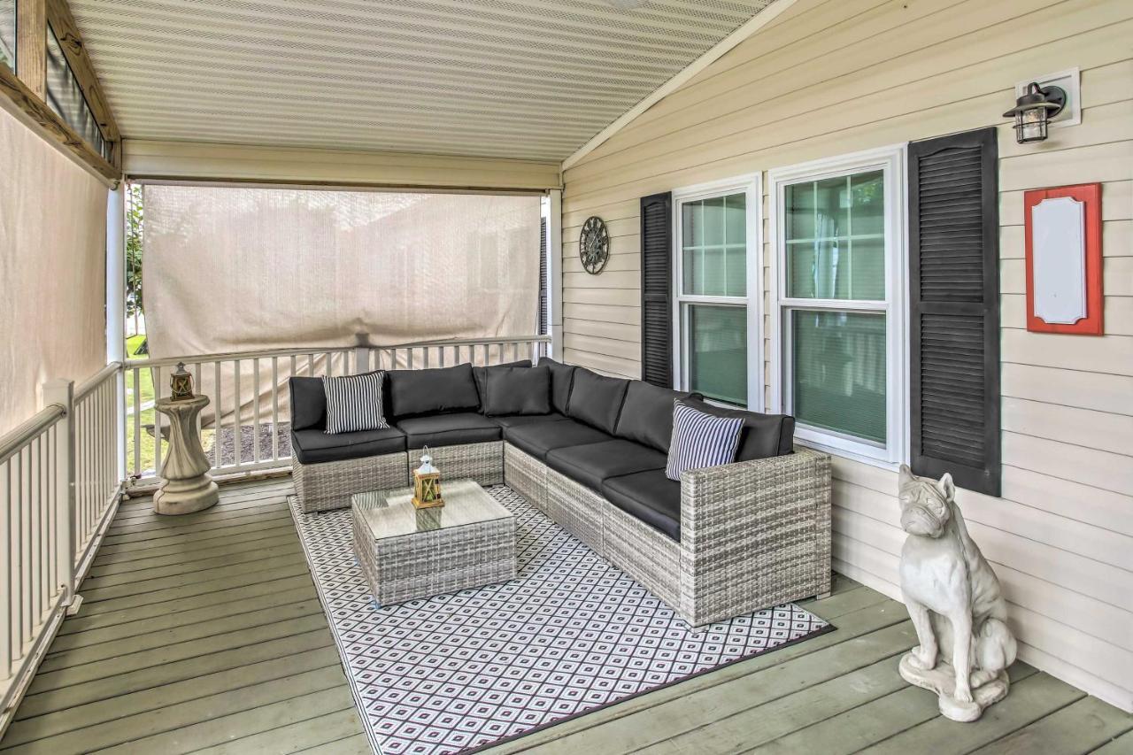 Murrells Inlet With 2 Screened-in Porches! Myrtle Beach