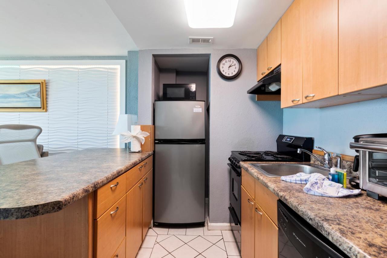 Hosteeva Oceanfront Spectacular Apartment