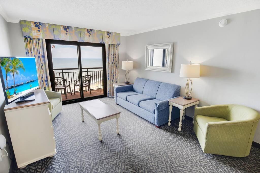 Oceanfront 3br/2ba, Ocean Reef, Waterpark * Myrtle Beach