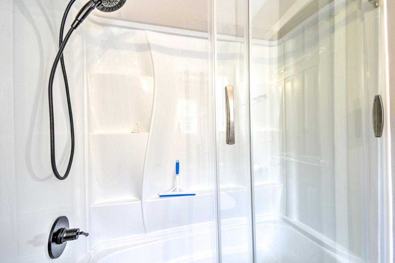 Holiday home Updated Myrtle With Shared Pool! *