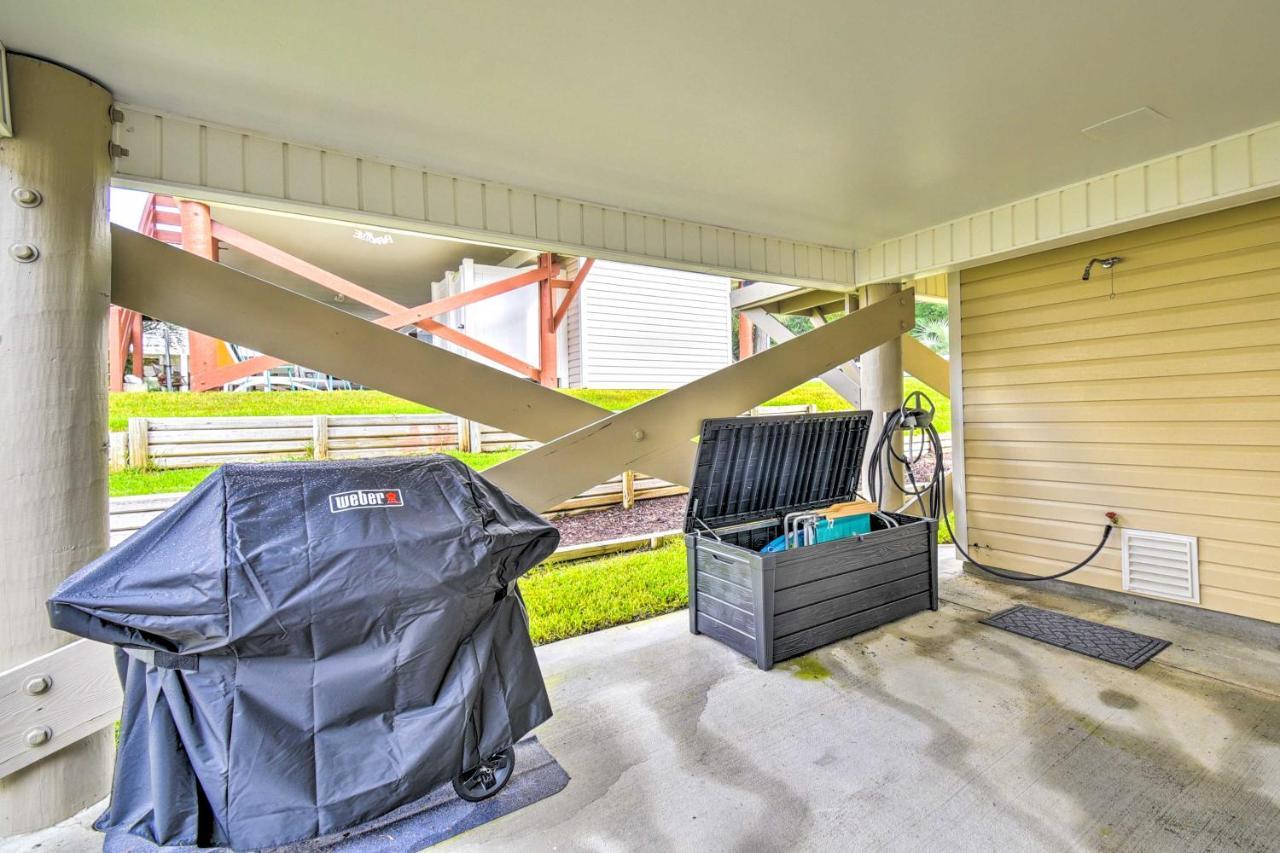 Updated Myrtle With Shared Pool! Holiday home *