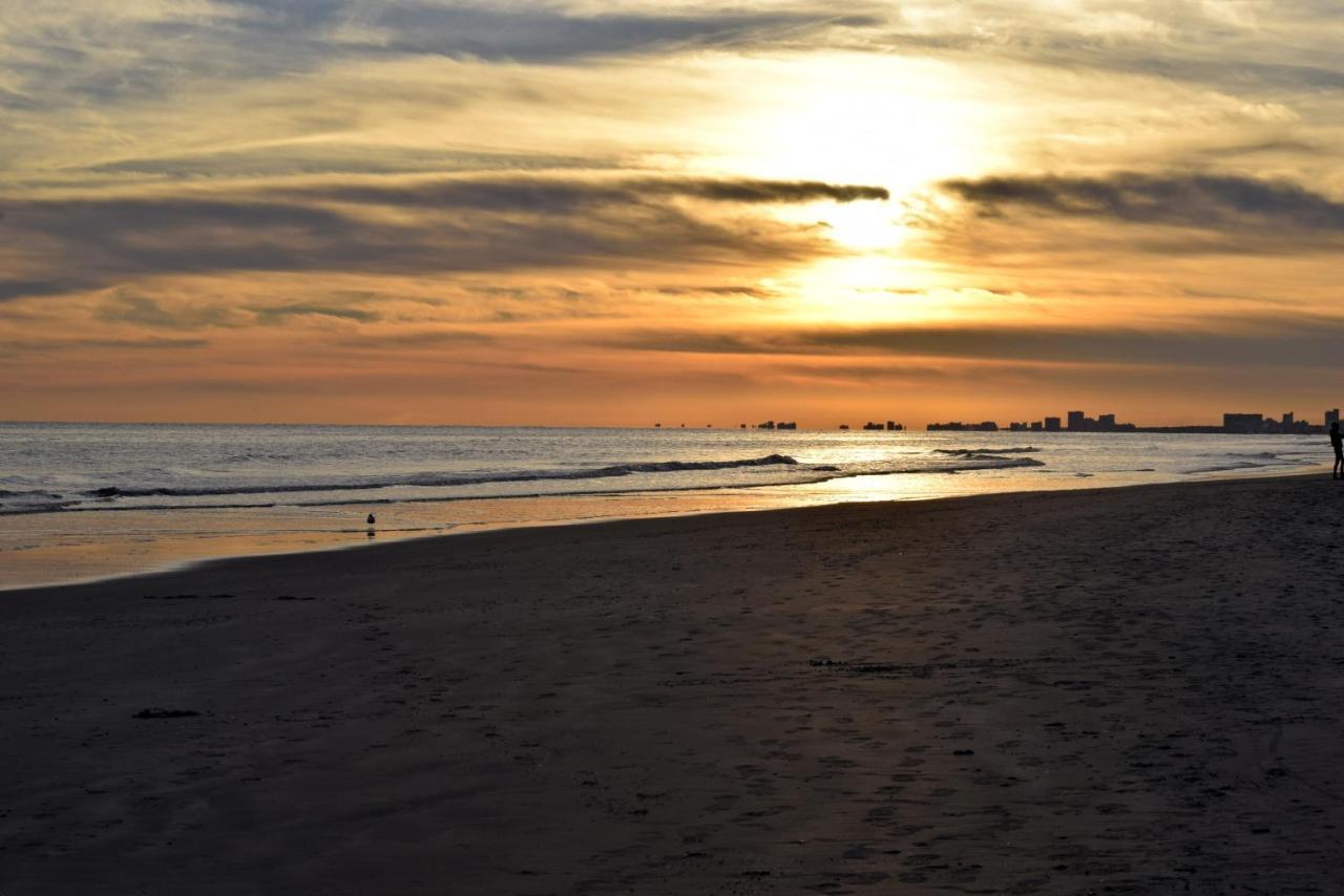 Crescent Sands I D5