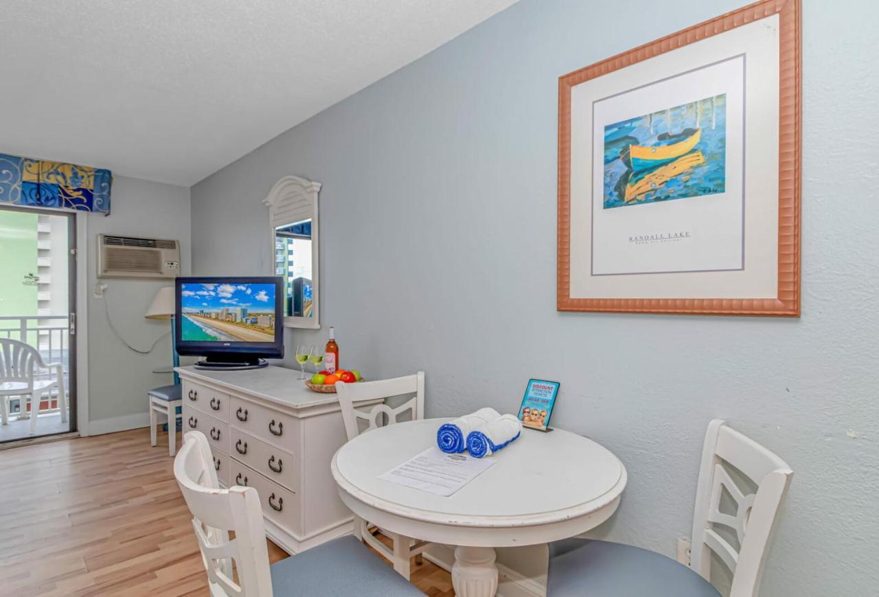 Ocean View Double Queen With Full Kitchen! Sea Mist 50804 - Perfect For 2-4 Guests! Holiday home Myrtle Beach