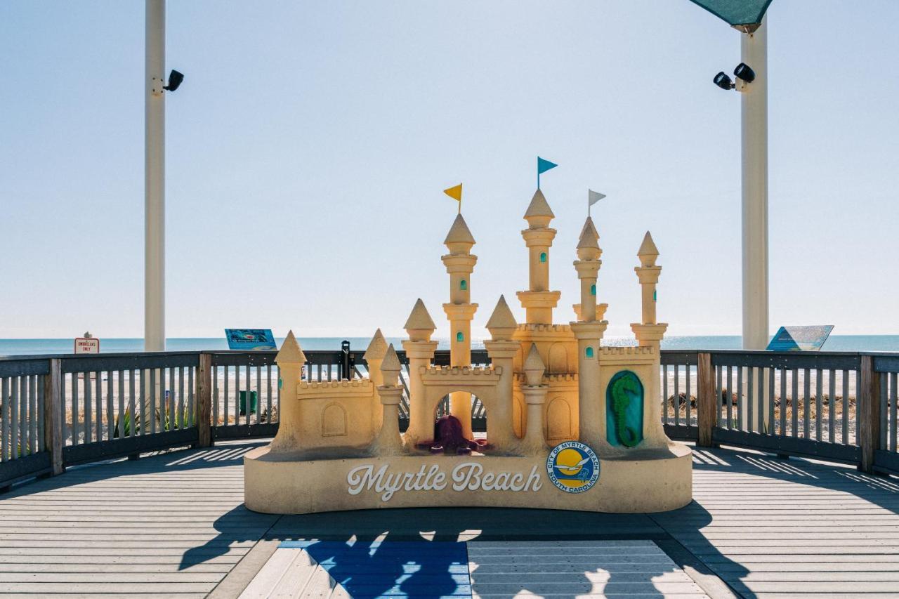 Sandcastle Oceanfront At The Pavilion Hotel 3*