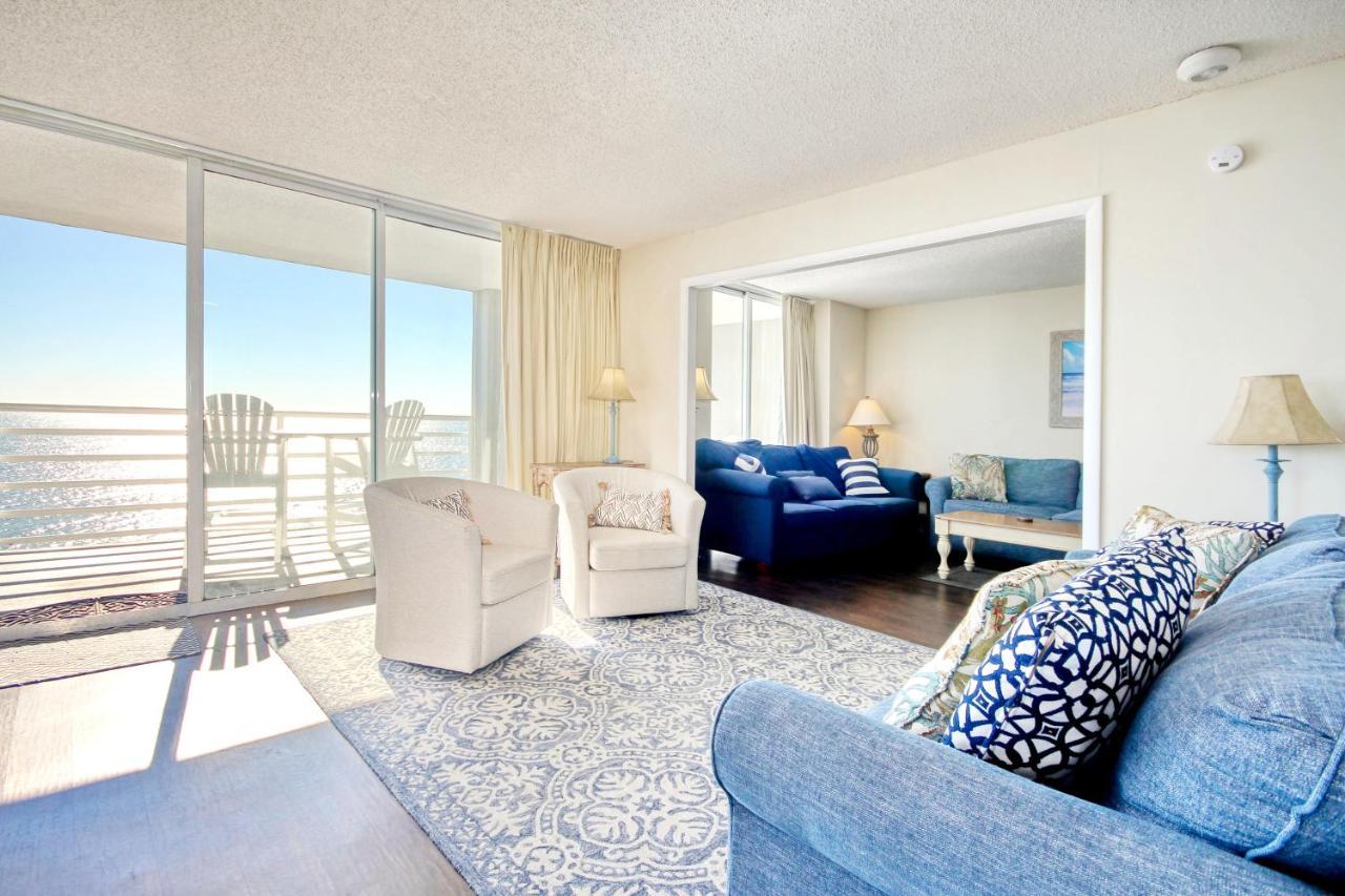 North Hampton Oceanfront Apartment