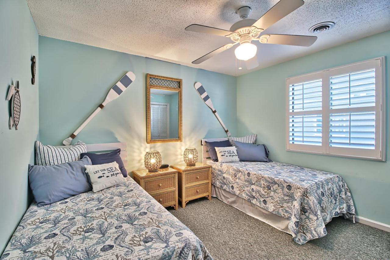 Apartment Direct Ocean Front 3br/2ba Dog Friendly **oceanfront** Myrtle Beach