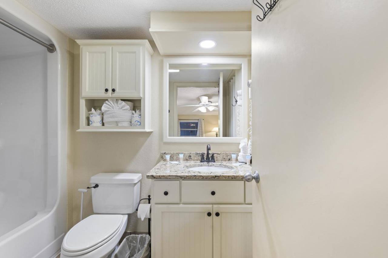 Sunny And Bright Oceanfront In Atlantica Near Boardwalk * Myrtle Beach