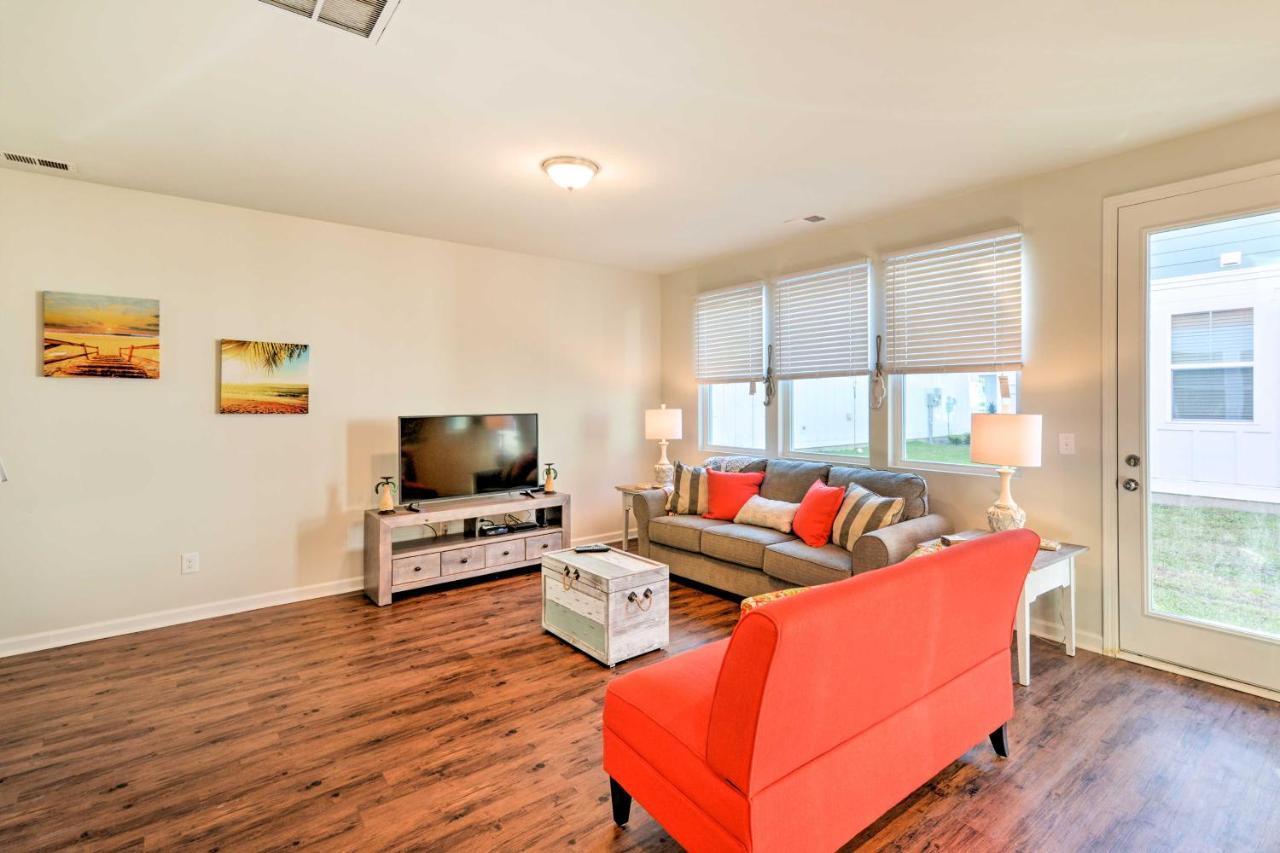 Colorful Myrtle House 2 Mi To Beaches! Holiday home *