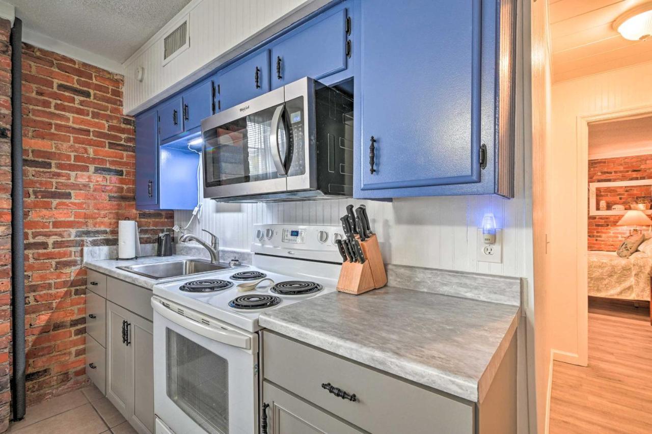 Ground Floor Unit 10 Miles To Myrtle Apartment
