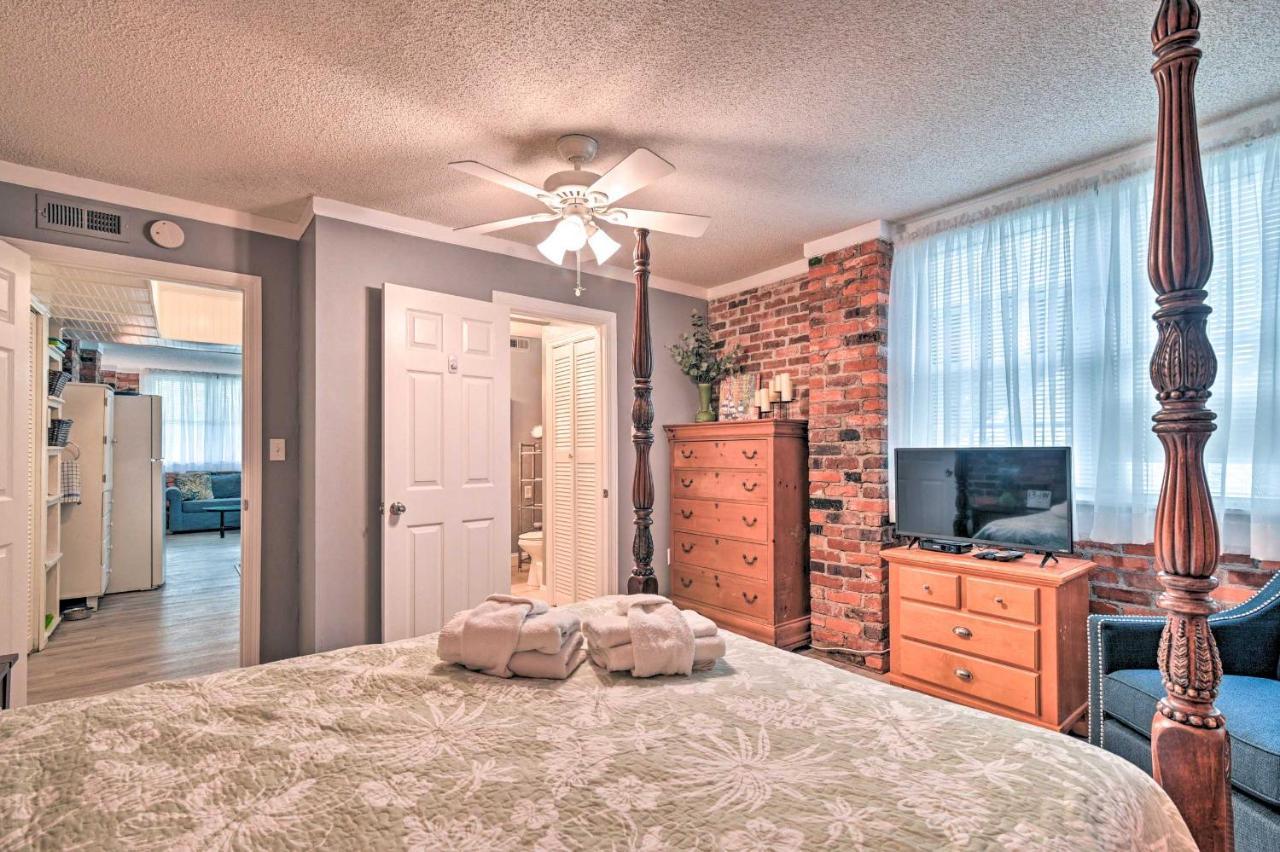 Ground Floor Unit 10 Miles To Myrtle *